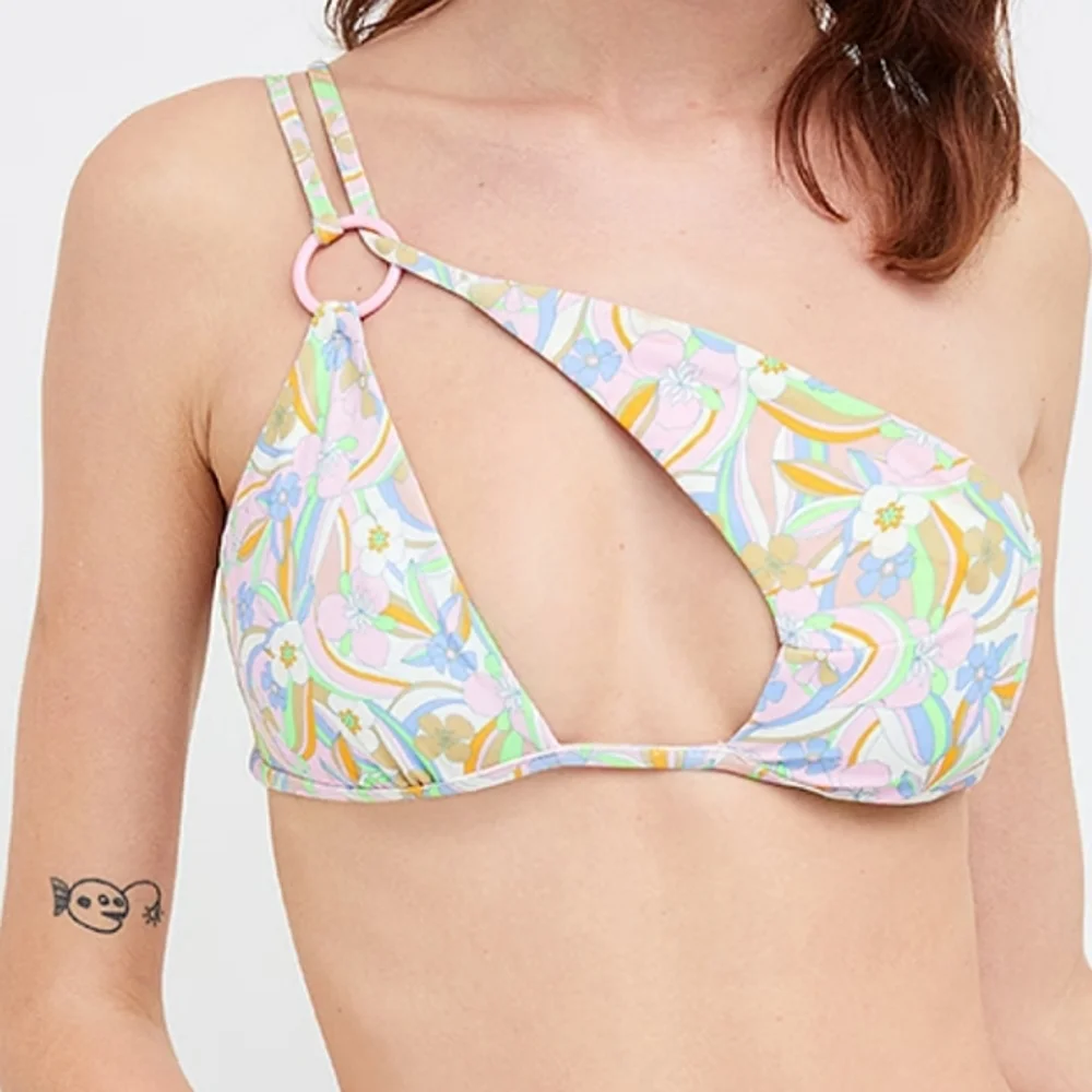 New!For‎ Love and Lemons Devon Triangle Bikini Top